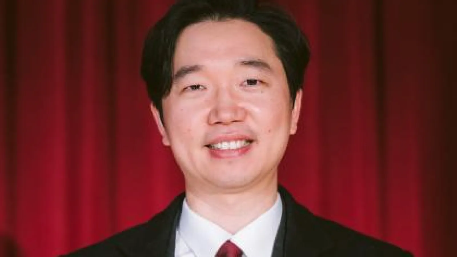 Dr. Hun Lee